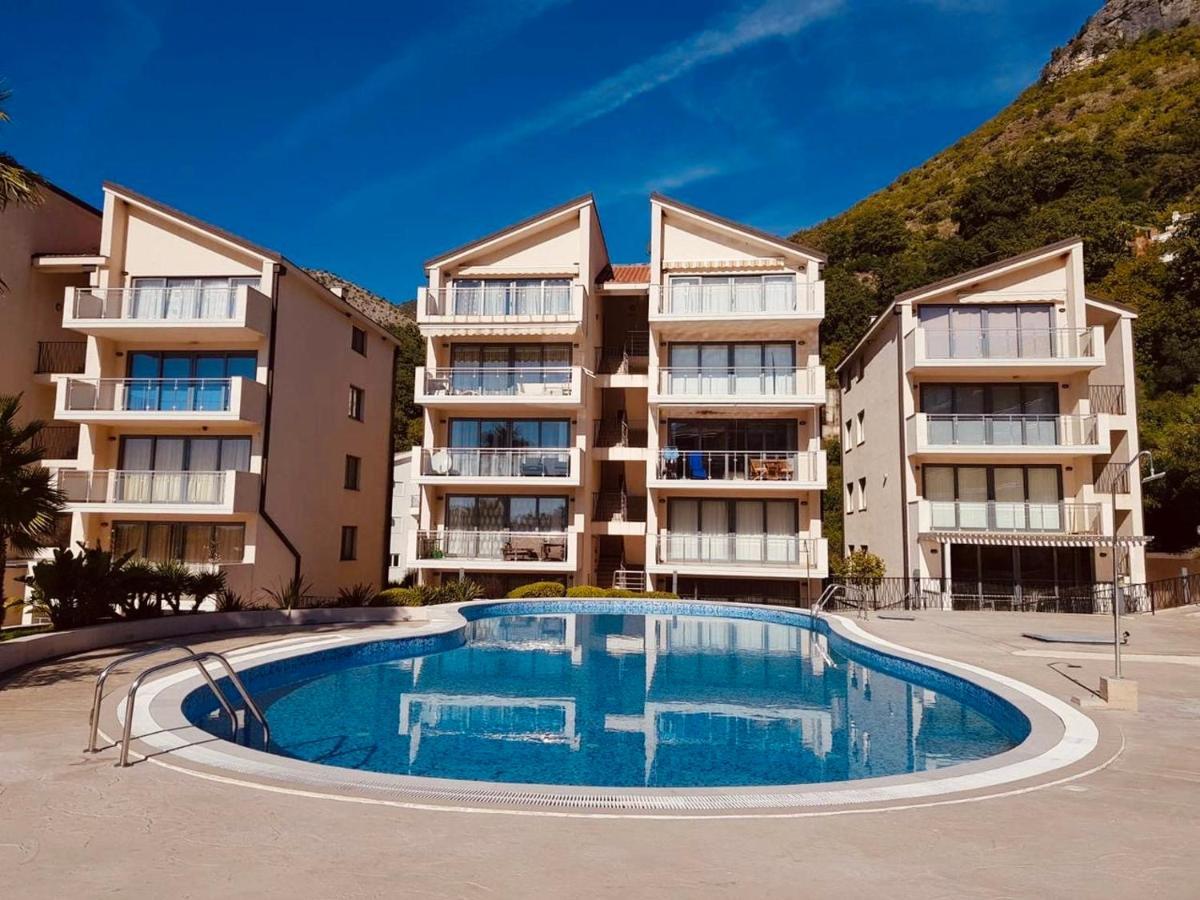 Tramonto Przno Apartment Budva Bagian luar foto
